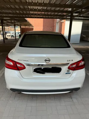 nissan-altima-2017-white-color