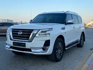 nissan-patrol-platinum-2013-upgraded-to-the-new-shape-super-clean-car