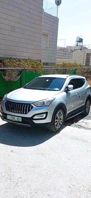 used-hyundai-santa-fe-in-hebron