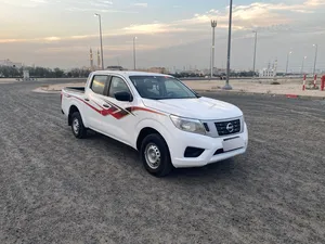 used-nissan-navara-in-farwaniya