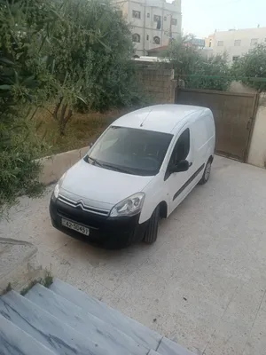 used-peugeot-partner-in-amman