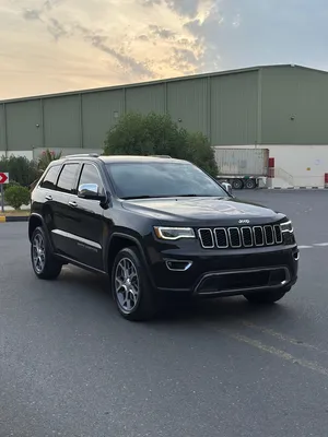 used-jeep-grand-cherokee-in-um-al-quwain