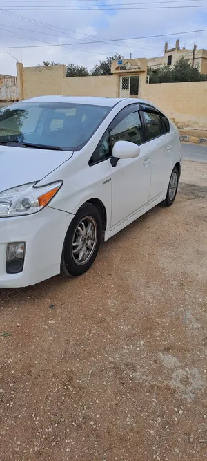 used-toyota-prius-in-zarqa