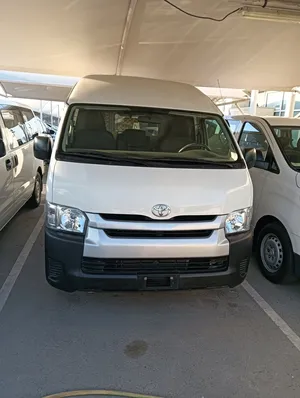 used-toyota-hiace-in-sharjah