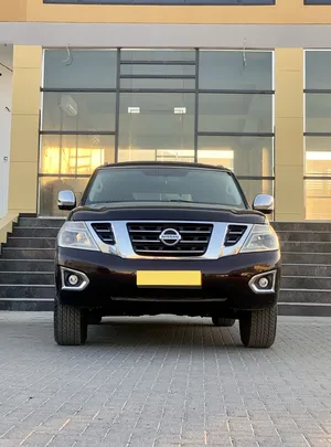 nissan-petrol-2016-model-gcc-8-cylinder-5-6-cc-engine-full-option