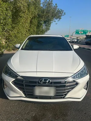 used-hyundai-elantra-in-dubai