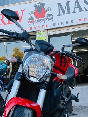 ducati-monster-821
