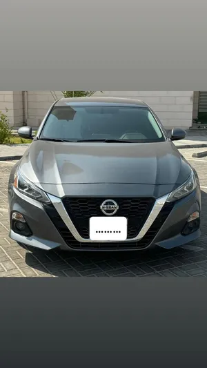 used-nissan-altima-in-abu-dhabi