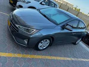 hyundai-elantra