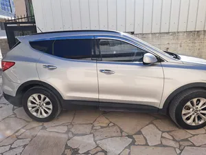 used-hyundai-santa-fe-in-hebron