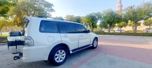 pajero-2015-white-152-000-km-good-as-new-no-accidents