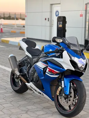 سوزوكي-gsxr1000-2015