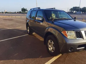 used-nissan-pathfinder-in-al-batinah