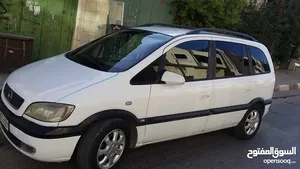 used-opel-zafira-in-ramallah-and-al-bireh
