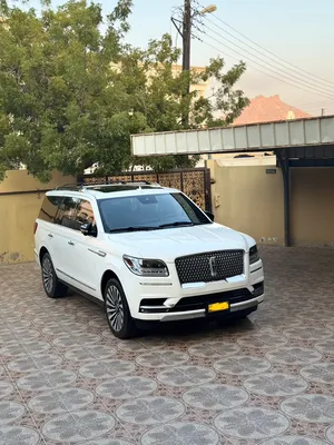 used-lincoln-navigator-in-al-dakhiliya