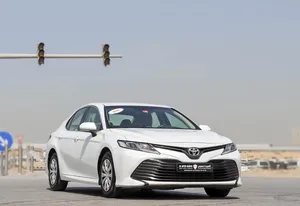 toyota-camry-2020-gcc-without-accidents-in-excellent-condition-1388-p-m