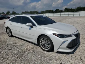 used-toyota-avalon-in-muscat