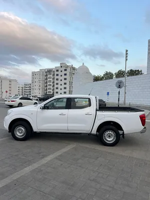 used-nissan-navara-in-muscat