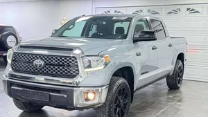 used-toyota-tundra-in-tripoli