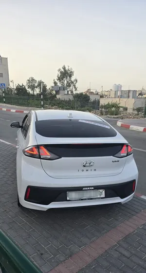 hyundai-ioniq-2021
