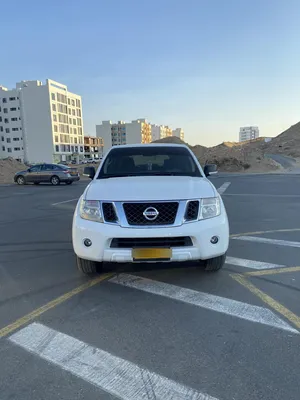 used-nissan-pathfinder-in-muscat