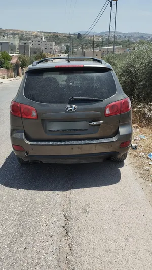 used-hyundai-santa-fe-in-ramallah-and-al-bireh