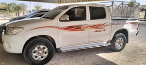 used-toyota-hilux-in-abu-dhabi