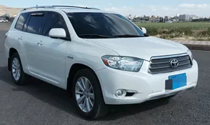 used-toyota-highlander-in-sana-a