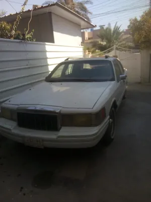 used-lincoln-town-car-in-baghdad