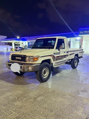 used-toyota-land-cruiser-in-sharjah