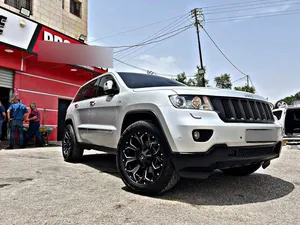 grand-cherokee-2013