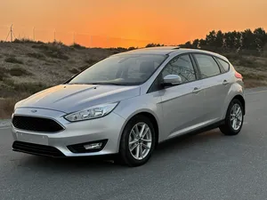 ford-focus-2017-gcc-free-accident-original-paint-low-milage-excellent-condition