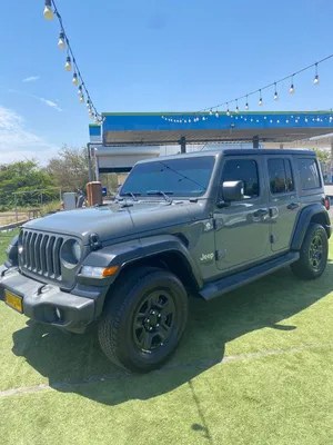 used-jeep-wrangler-in-al-batinah