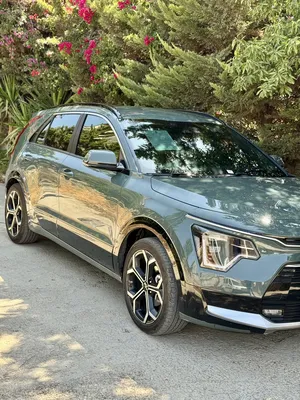 يسعد-كل-اوقاتكم-لدى-شبابنا_ملاح_اوتوكار-الجديدة-كلياً-kia-niro-hybrid