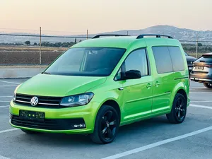 new-volkswagen-caddy-in-jenin