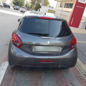 بيجو-208-2018