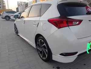 used-toyota-corolla-in-muscat