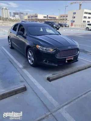 ford-fusion-2014-se