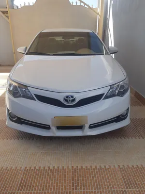 used-toyota-camry-in-al-batinah