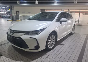 used-toyota-corolla-in-muharraq