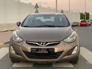 used-hyundai-elantra-in-sharjah