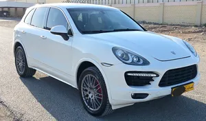 used-porsche-cayenne-in-muscat