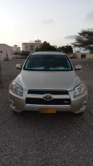 used-toyota-rav-4-in-al-batinah