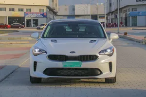 kia-stinger-premium-2018-كيا-ستينجر