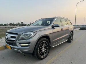 mercedes-benz-gl500-gcc-2016