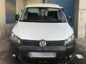 used-volkswagen-caddy-in-zarqa