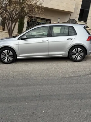 used-volkswagen-golf-in-zarqa