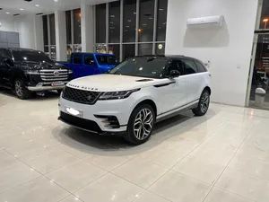 range-rover-velar-r-dynamic-2018-white-and-black