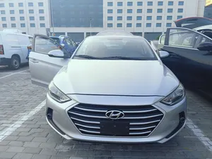 hyundai-elantra-gcc-2017-1-6