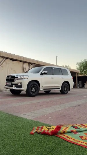 used-toyota-land-cruiser-in-al-ain